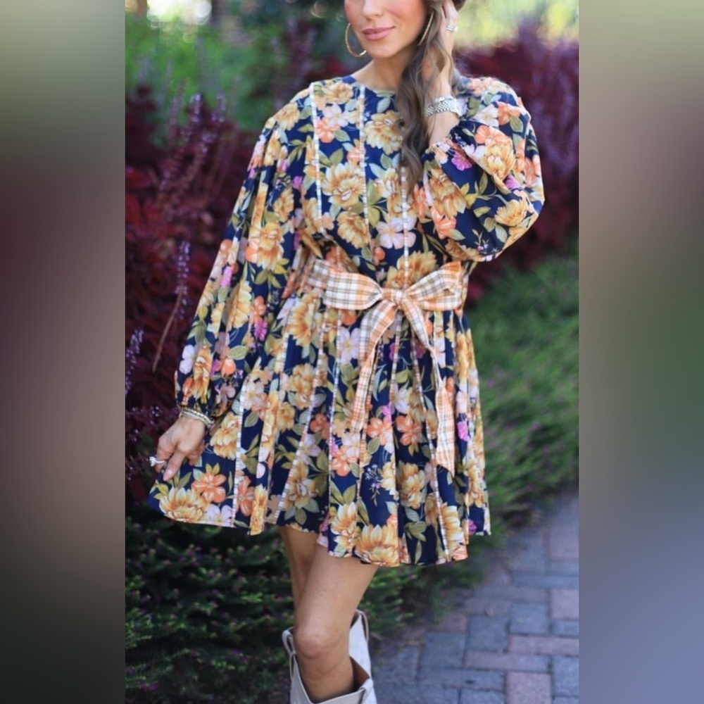 NEW Fate Floral Daydream Mini Dress Balloon Sleeves Contrasting Plaid Belt - Picture 2 of 12